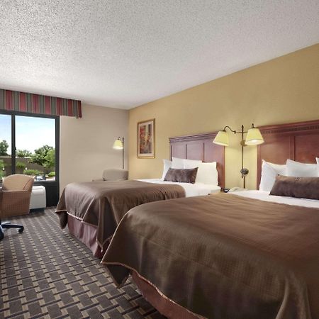 Baymont By Wyndham Lewisville Extérieur photo