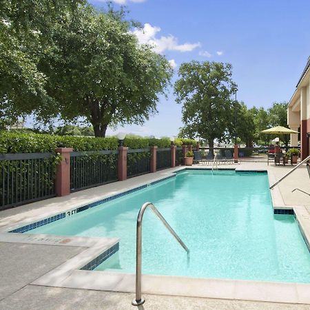 Baymont By Wyndham Lewisville Extérieur photo